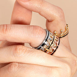 18ct White Gold Whitby Jet Diamond Tiara Patterned Band Ring. R1222.