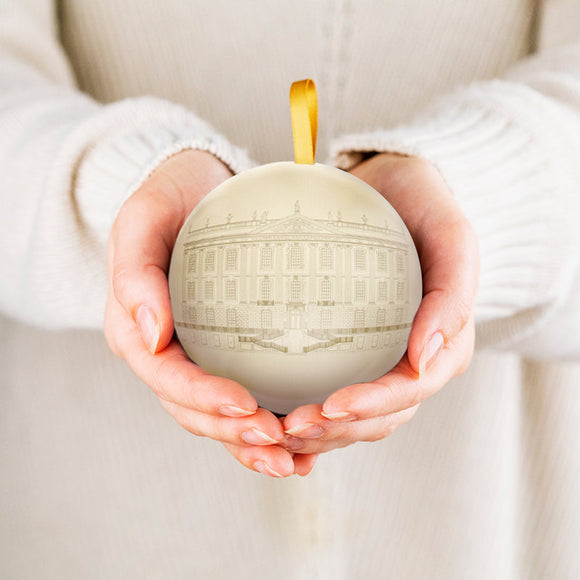 Christmas Wishes Chatsworth Gift Presentation Bauble, BBL10_3