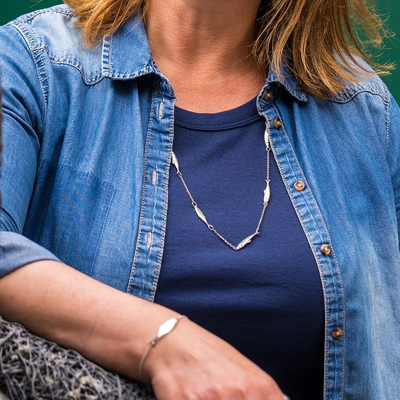Sterling Silver Emma Stothard Silver Darling Five Fish Chain Necklace, N1133.